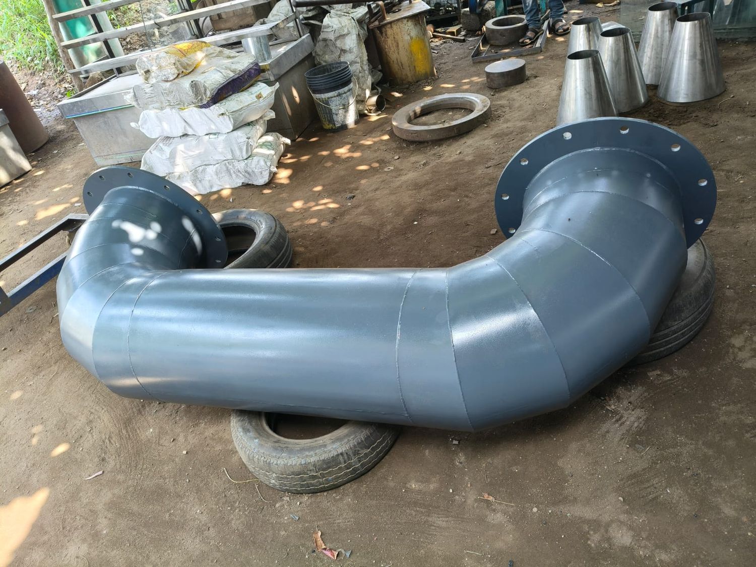 Heavy-Duty Pipe Bend — Leader