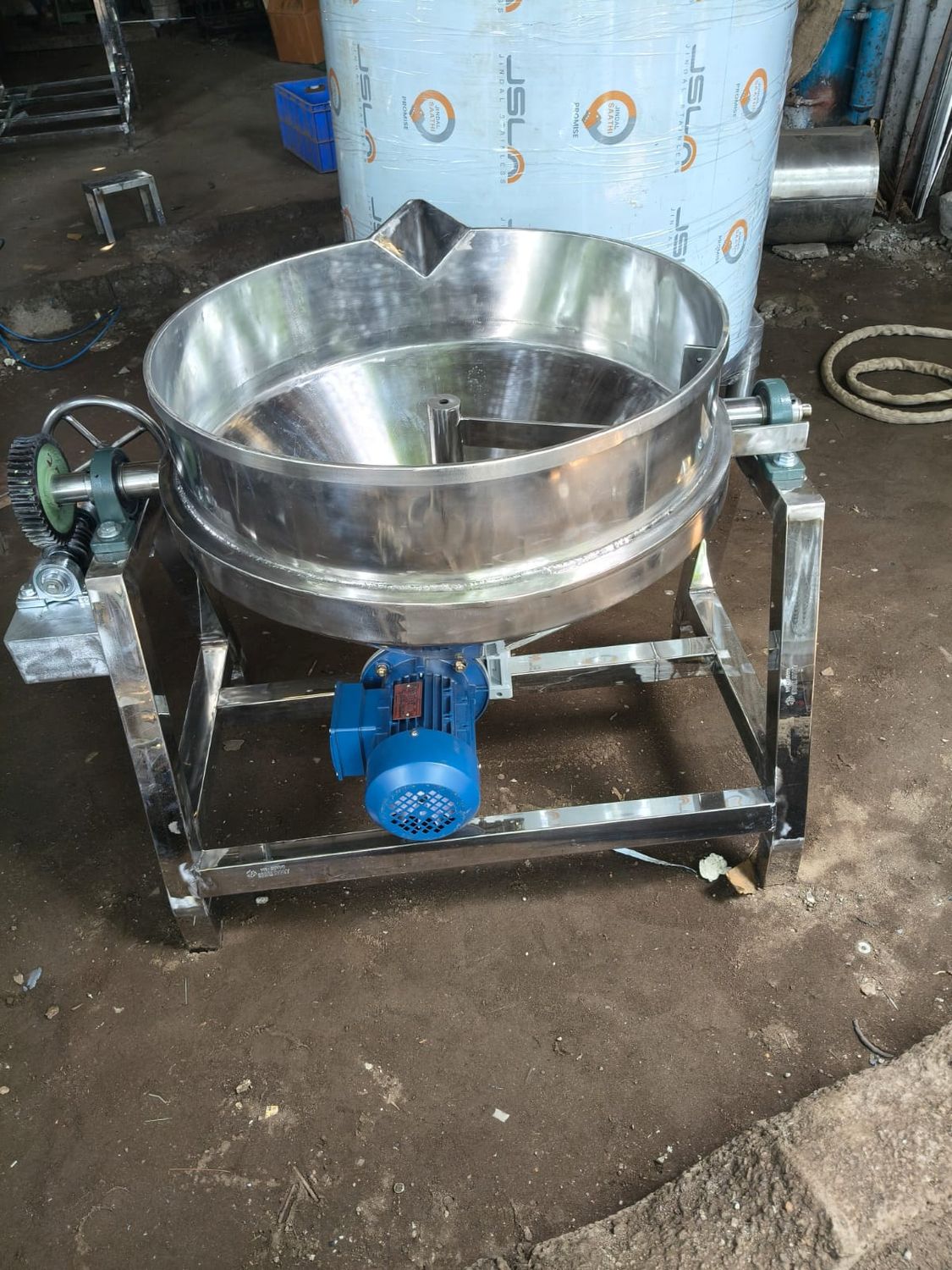 Steam Jacketed Tilting Kettle — Leader workshop